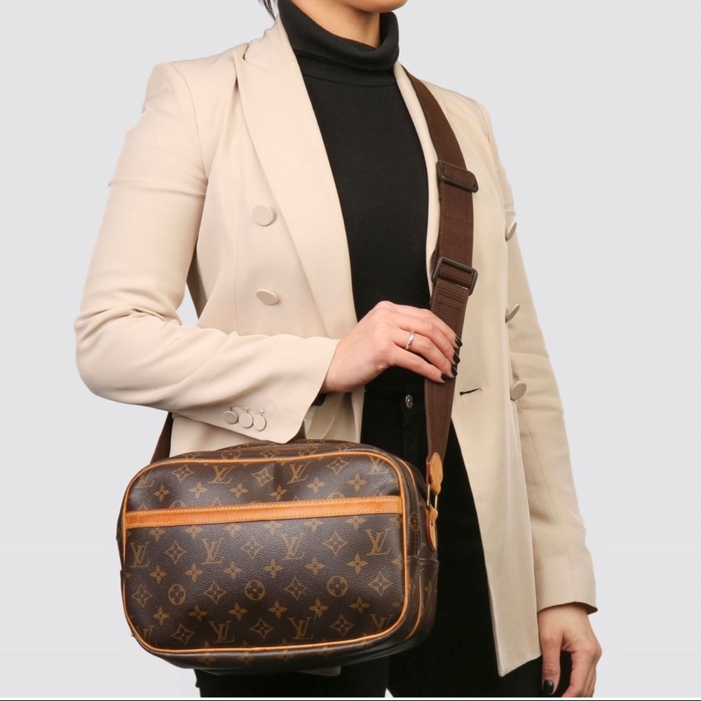 AUTHENTIC Louis Vuitton Reporter PM crossbody